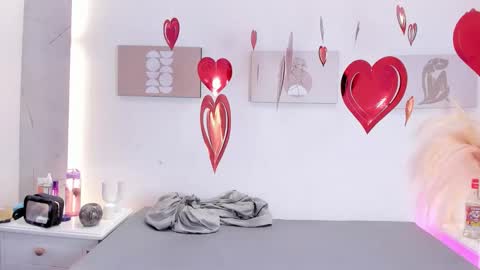 esmeralda online show from February 15, 7:51 am