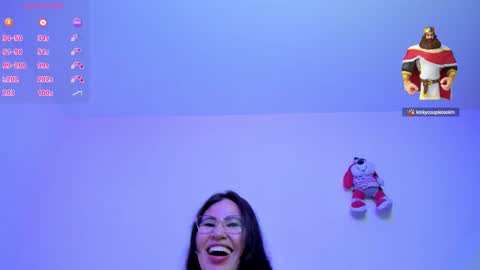 Snapshot of esmeralda_milf1 chatting on September 20, 10:35 pm esme online show from September 20, 10:35 pm