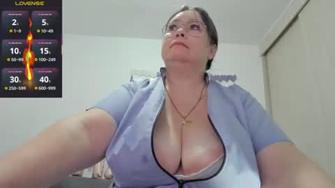 Esmeralda online show from July 23, 1:58 am