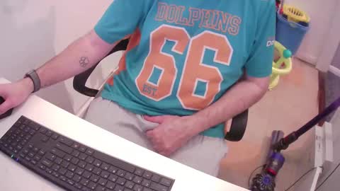 Morph online show from February 1, 9:08 pm