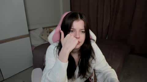 esteria online show from January 25, 11:02 am