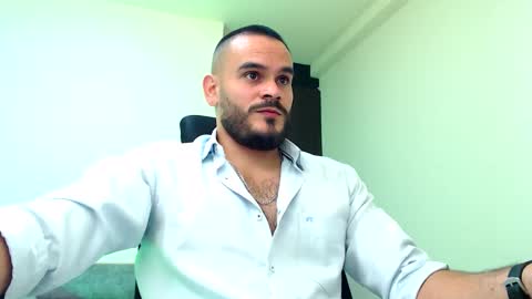 Esteban Fernandez online show from November 27, 1:57 am