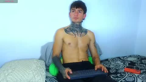 Esteban independent model online show from July 24, 6:38 pm
