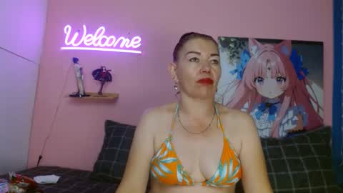 estefania_344 online show from October 11, 11:19 pm