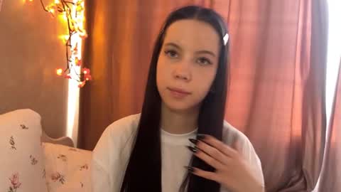 estellezdebski online show from July 4, 2:21 pm
