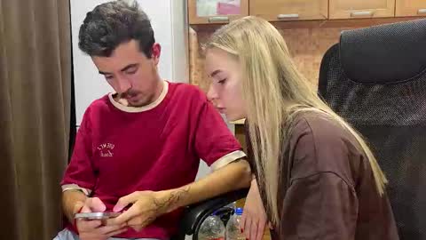 Snapshot of ester_vixen chatting on October 5, 6:59 pm Ester online show from October 5, 6:59 pm