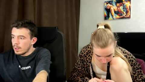 Ester online show from April 13, 6:01 pm