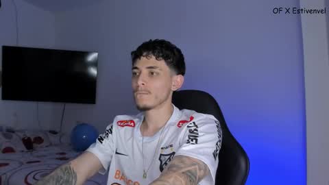 estivenvel online show from September 24, 6:58 pm