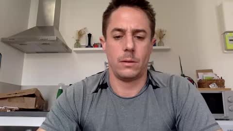 EtalonBreton online show from February 20, 1:35 pm