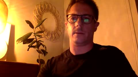 EtalonBreton online show from February 19, 9:25 pm