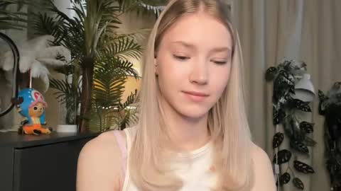 Natalie online show from February 22, 6:28 am