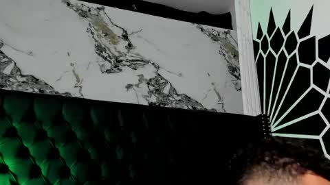 ethaancox online show from April 17, 10:23 pm