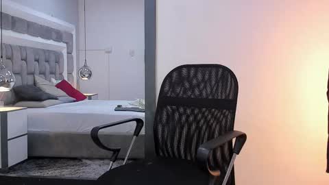 ethan_greys online show from December 21, 5:47 am