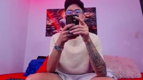 Snapshot of ethan_sai01 chatting on October 18, 4:27 am ETHAN SAI online show from October 18, 4:27 am