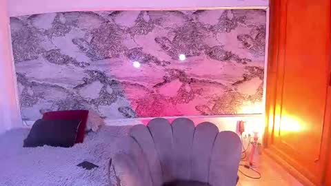 ethan_thouse online show from December 16, 8:15 pm