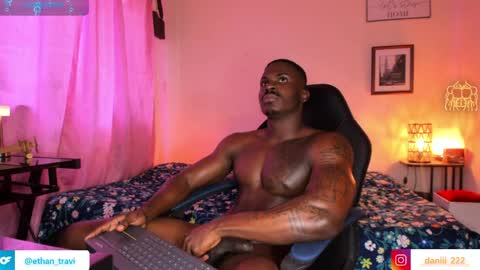 ethan travis online show from April 1, 7:22 pm