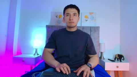ethanconnor_ online show from May 26, 12:33 pm