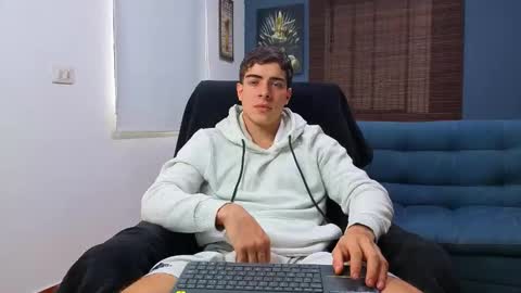 ethangreey1 online show from March 27, 5:36 pm