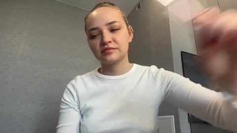 Caroline online show from April 13, 6:39 am