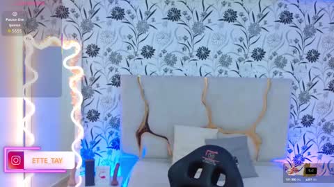 ette online show from September 17, 2:59 am