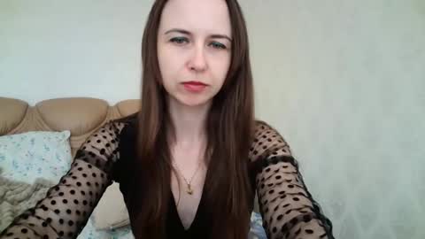 eva00186 online show from May 5, 10:10 am