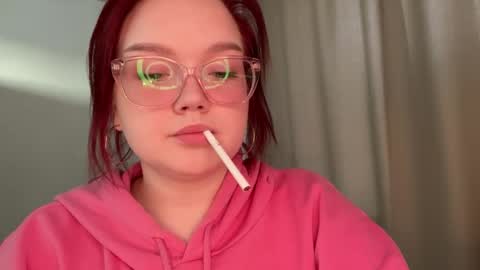 eva_kittenn online show from April 4, 1:51 pm