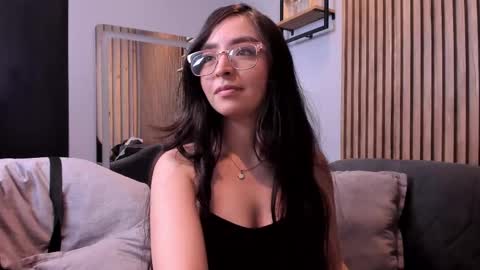 Angelinne online show from September 22, 1:37 pm