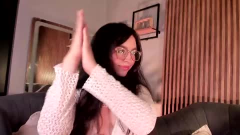Angelinne online show from May 16, 10:36 am