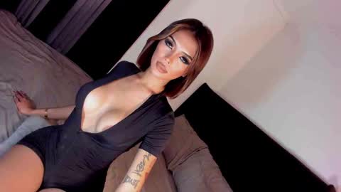 EVA online show from December 1, 4:32 pm