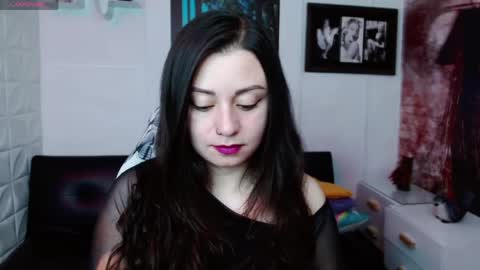 Eva online show from May 4, 2:56 pm