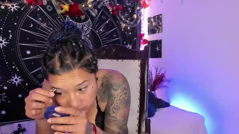 Eva  online show from December 14, 8:42 am