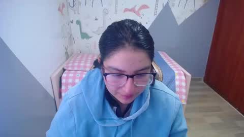 eva_smit_t online show from January 8, 2:28 am