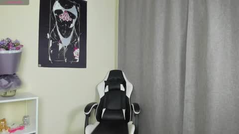 eva_toy online show from February 27, 4:13 am