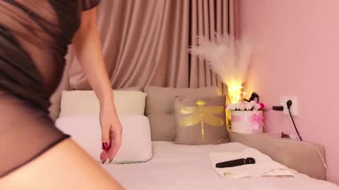 Eva 3 online show from February 9, 6:47 pm