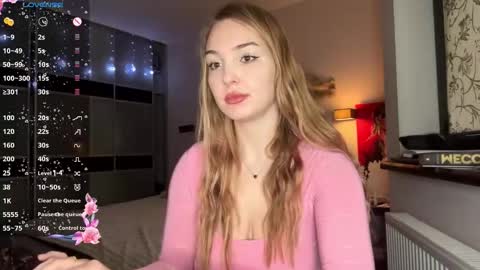 evacarter1 online show from January 9, 11:49 am