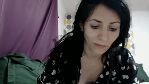 hornycrissyyourlove online show from October 29, 4:47 am