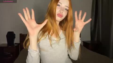 evakettystar online show from March 21, 1:49 pm