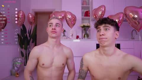 evan_white_ online show from February 16, 5:26 pm