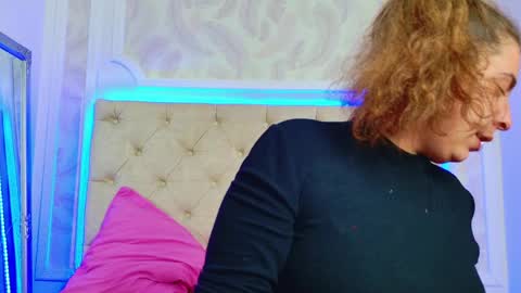 evasinclairr online show from April 6, 3:59 am