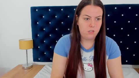 Snapshot of evawetdream chatting on October 23, 6:48 am Eva online show from October 23, 6:48 am