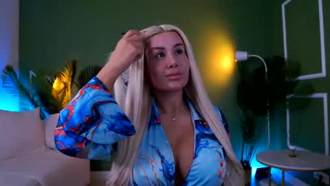 Eva online show from May 17, 9:51 am