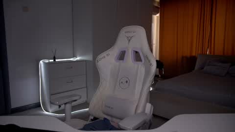 Evelina online show from June 3, 12:19 pm