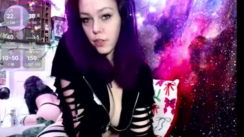 Evie online show from February 12, 9:10 am