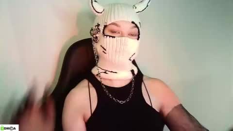 Renesme White Im here from Monday to Friday online show from April 27, 4:32 am