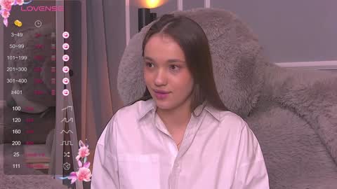 Snapshot of eviegreens chatting on January 27, 12:43 am Evie online show from January 27, 12:43 am