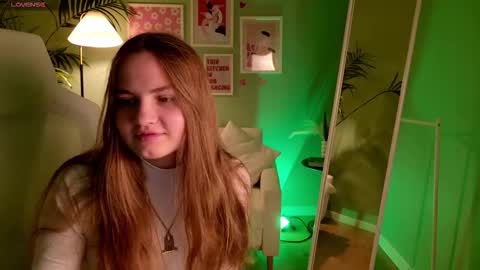 evii_stich online show from September 28, 6:11 am