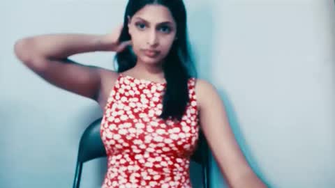 tiara online show from April 15, 10:40 am