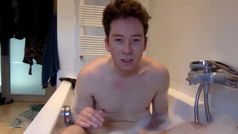 Excuteboy online show from February 26, 9:23 am