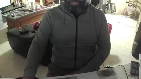 Gio online show from October 15, 8:09 pm