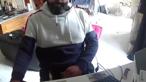 Gio online show from October 20, 3:28 pm